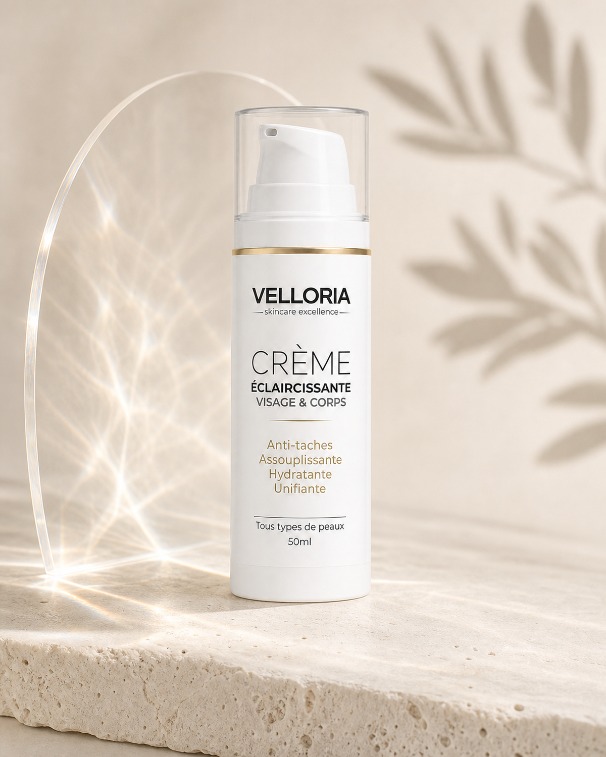 Crème Éclaircissante VELLORIA dans une lumière douce et lumineuse